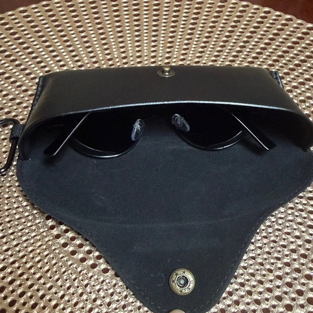 JOLLYNOVA Steampunk Black Round Polarized Sunglasses with Case Retro Vintage